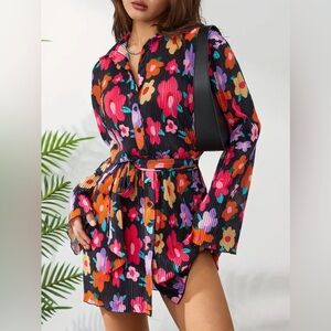 Komoo L dress mini pleated black pink red floral print shirt V neck button